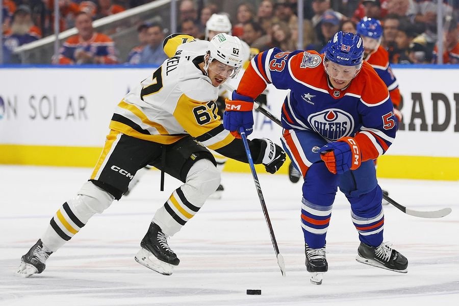 NHL: Pittsburgh Penguins at Edmonton Oilers