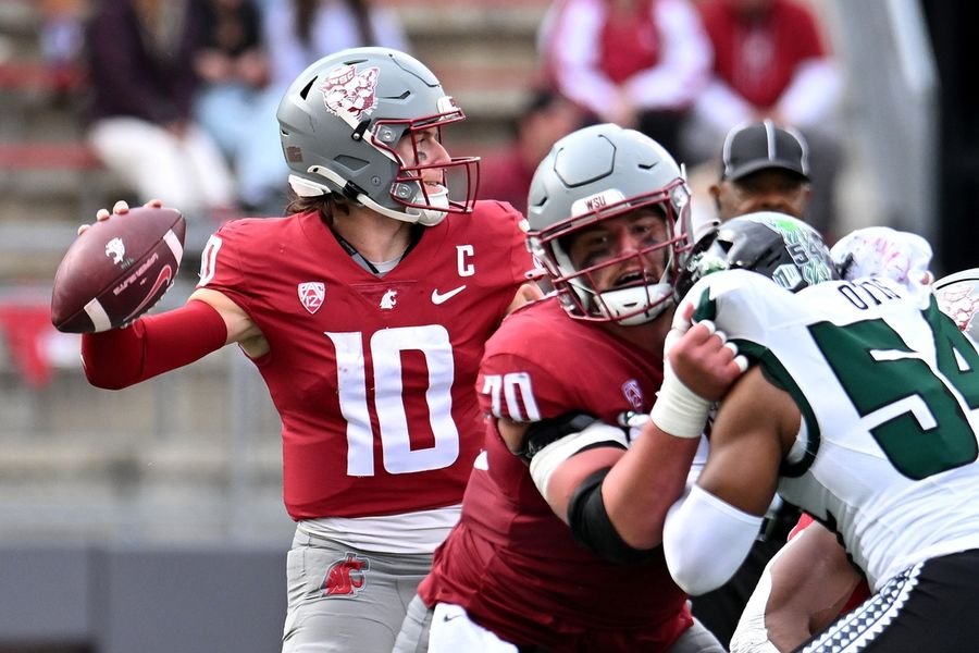 NCAA Football: Hawaii at Washington State