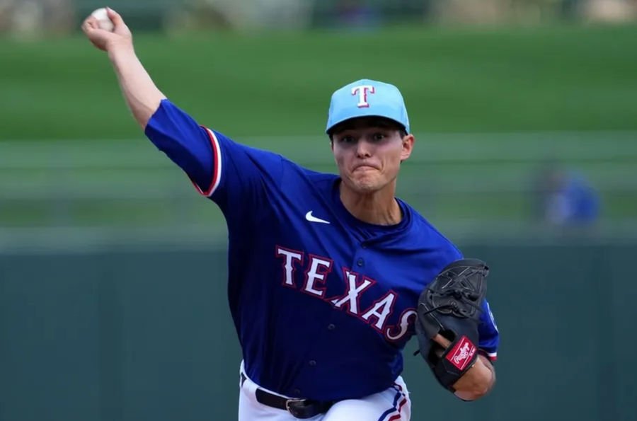 Mar 8, 2024; Surprise, Arizona, USA; Texas Rangers starting pitcher Jack Leiter (71) pitches against the Kansas City Royals during the first inning at Surprise Stadium. credits: Joe Camporeale-USA TODAY Sports