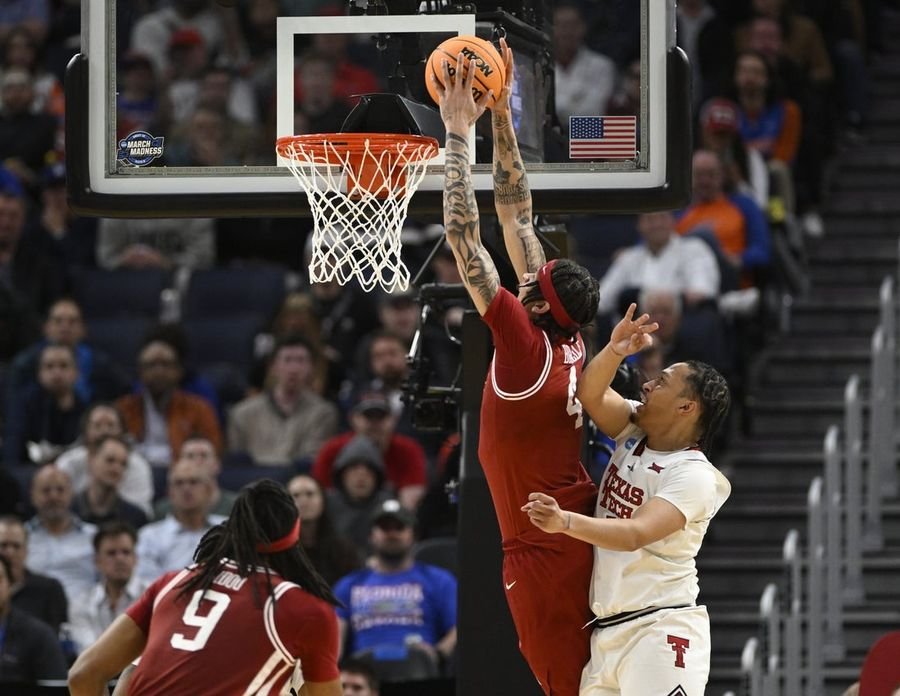 NCAA Basketball: NCAA Tournament West Regional-Arkansas at Texas Tech