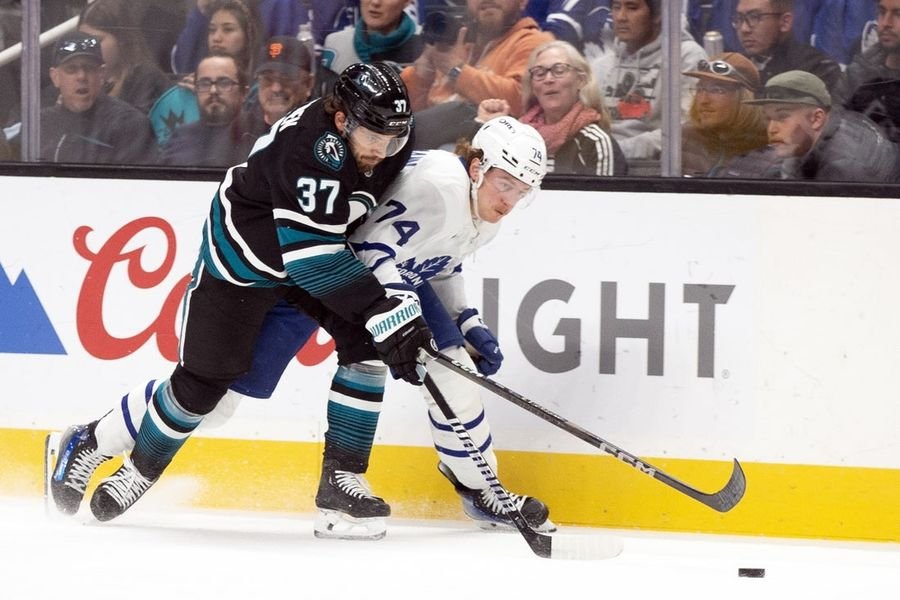 NHL: Toronto Maple Leafs at San Jose Sharks