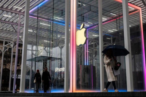 Trump Adds Tariff Exemptions for Smartphones, Computers and Other Electronics