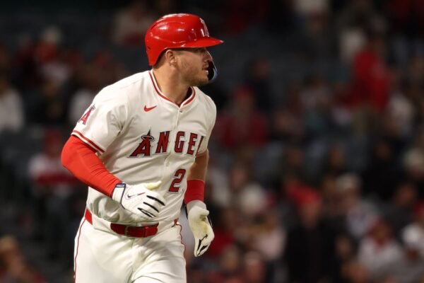 Angels continue quest for offense in series finale vs. Pirates
