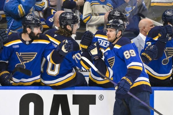 NHL roundup: Pavel Buchnevich, Blues slice Jets’ lead