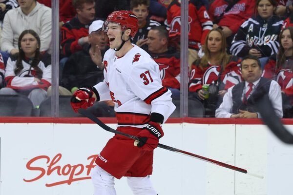 Hurricanes hoping to finish off Devils