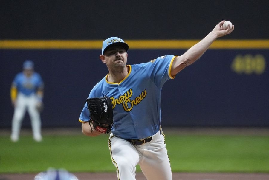 MLB: Cincinnati Reds at Milwaukee Brewers