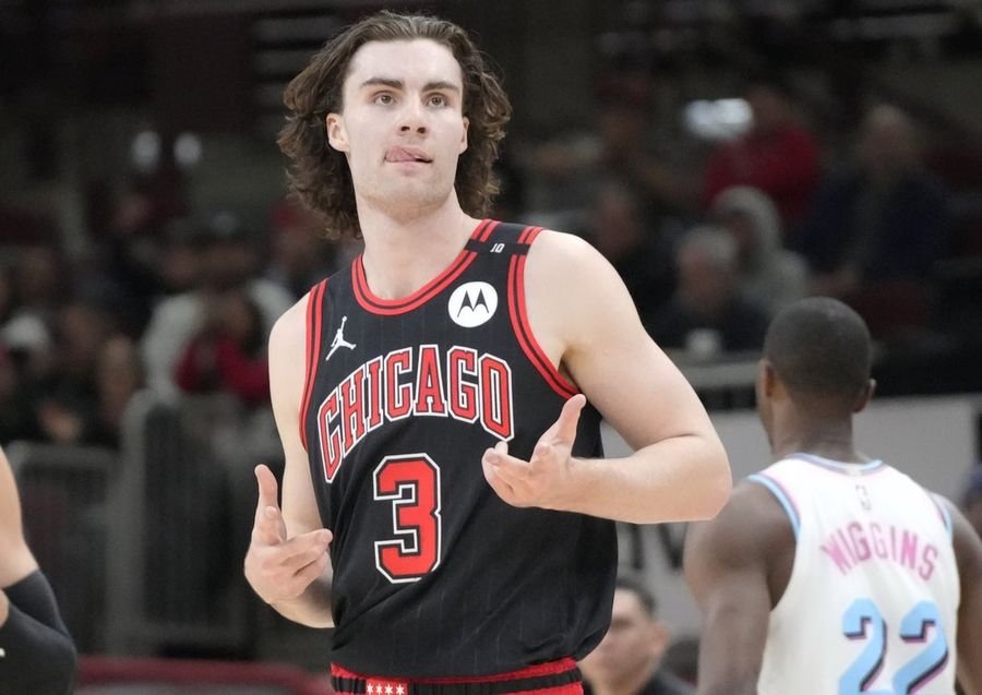 NBA: Miami Heat at Chicago Bulls