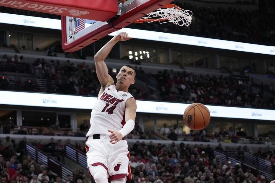 NBA: Play-In-Miami Heat at Chicago Bulls