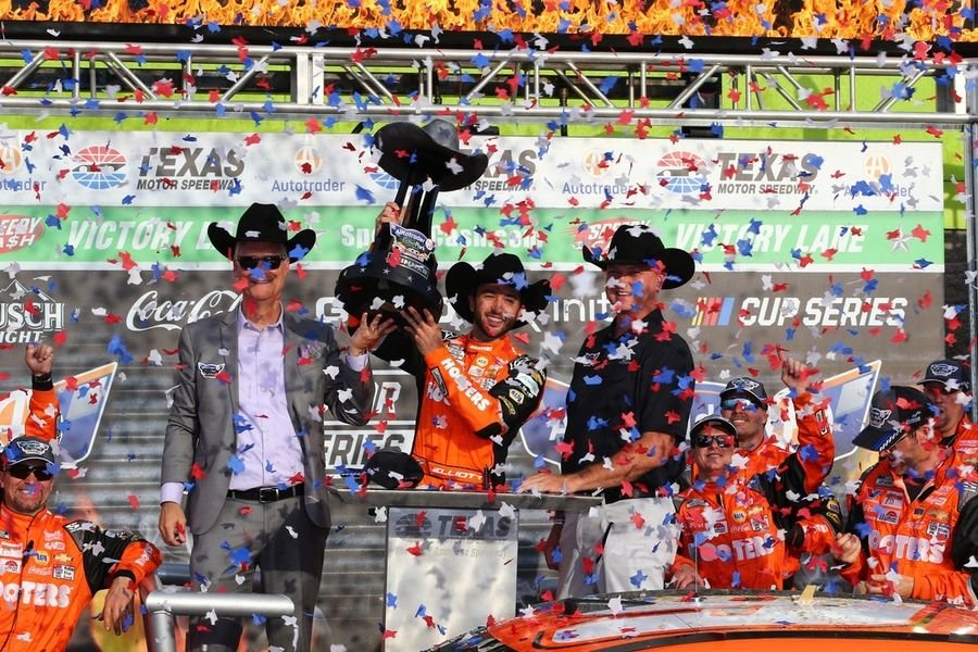 NASCAR: Autotrader EchoPark Automotive 400