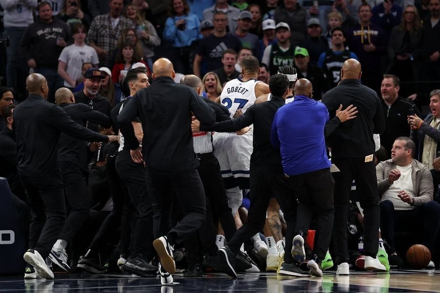 NBA: Detroit Pistons at Minnesota Timberwolves