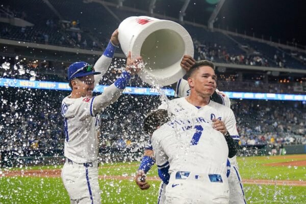 Bobby Witt Jr.’s walk-off caps Royals’ ninth-inning rally over White Sox