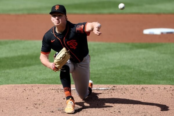 Giants in search of offense against error-prone Marlins